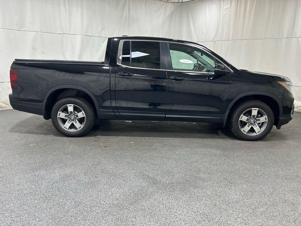 used 2025 Honda Ridgeline car, priced at $39,899