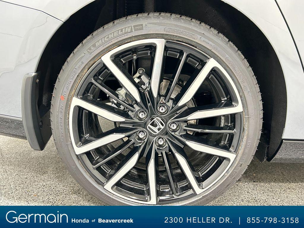 new 2025 Honda Accord Hybrid car, priced at $38,302