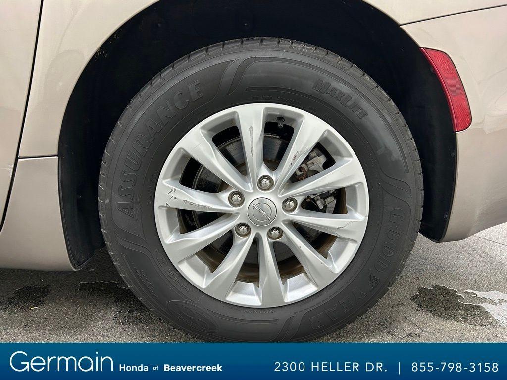 used 2017 Chrysler Pacifica car, priced at $18,975