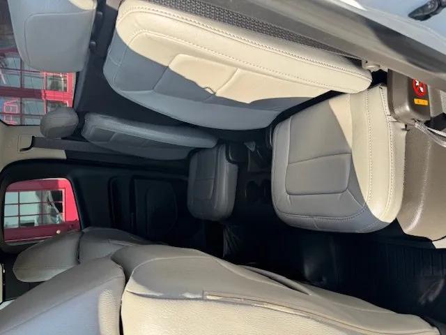 used 2021 GMC Canyon car, priced at $22,900