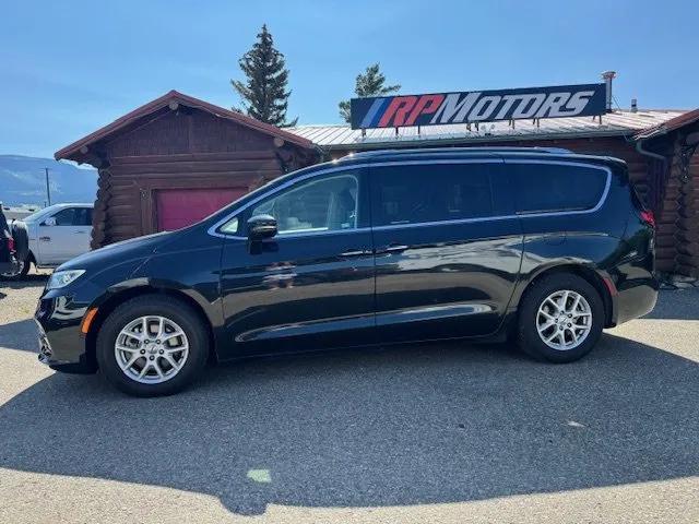 used 2021 Chrysler Pacifica car, priced at $20,500