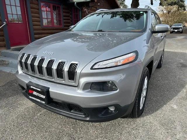 used 2015 Jeep Cherokee car, priced at $12,900