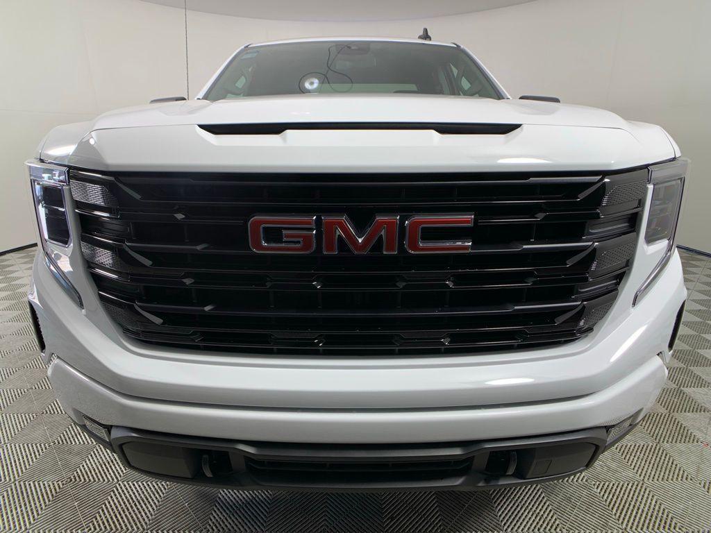 new 2024 GMC Sierra 1500 car, priced at $51,595