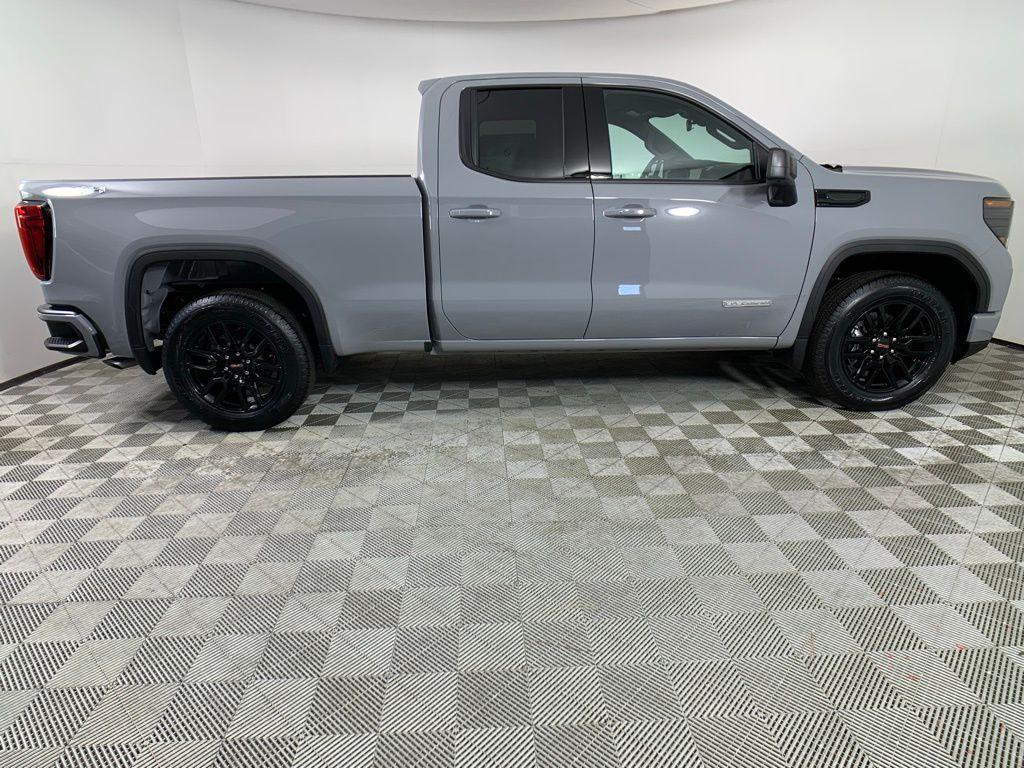 new 2024 GMC Sierra 1500 car, priced at $49,990