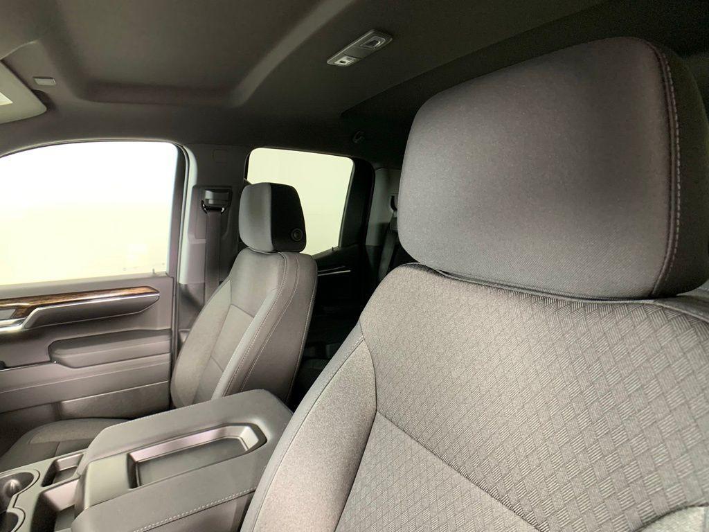 new 2024 GMC Sierra 1500 car, priced at $49,990