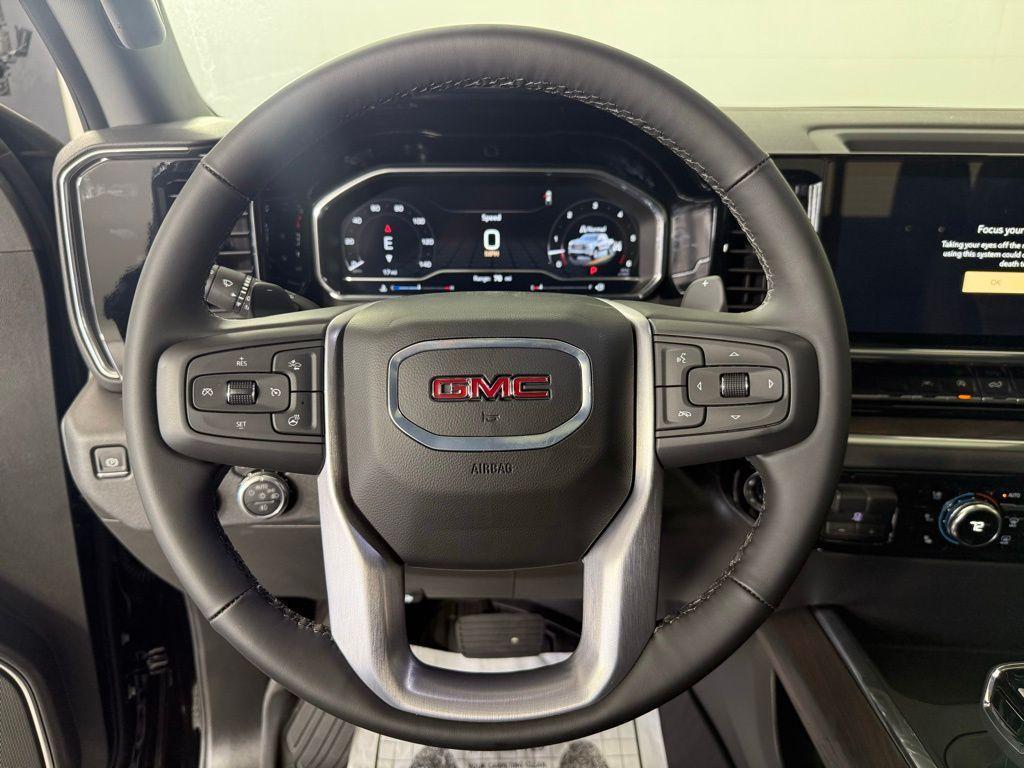 new 2025 GMC Sierra 1500 car, priced at $61,030