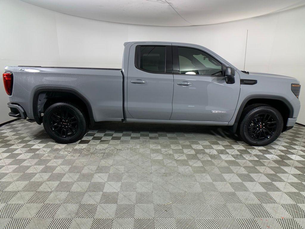 new 2024 GMC Sierra 1500 car, priced at $49,090