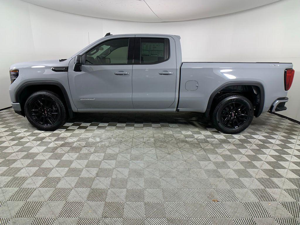 new 2024 GMC Sierra 1500 car, priced at $49,090