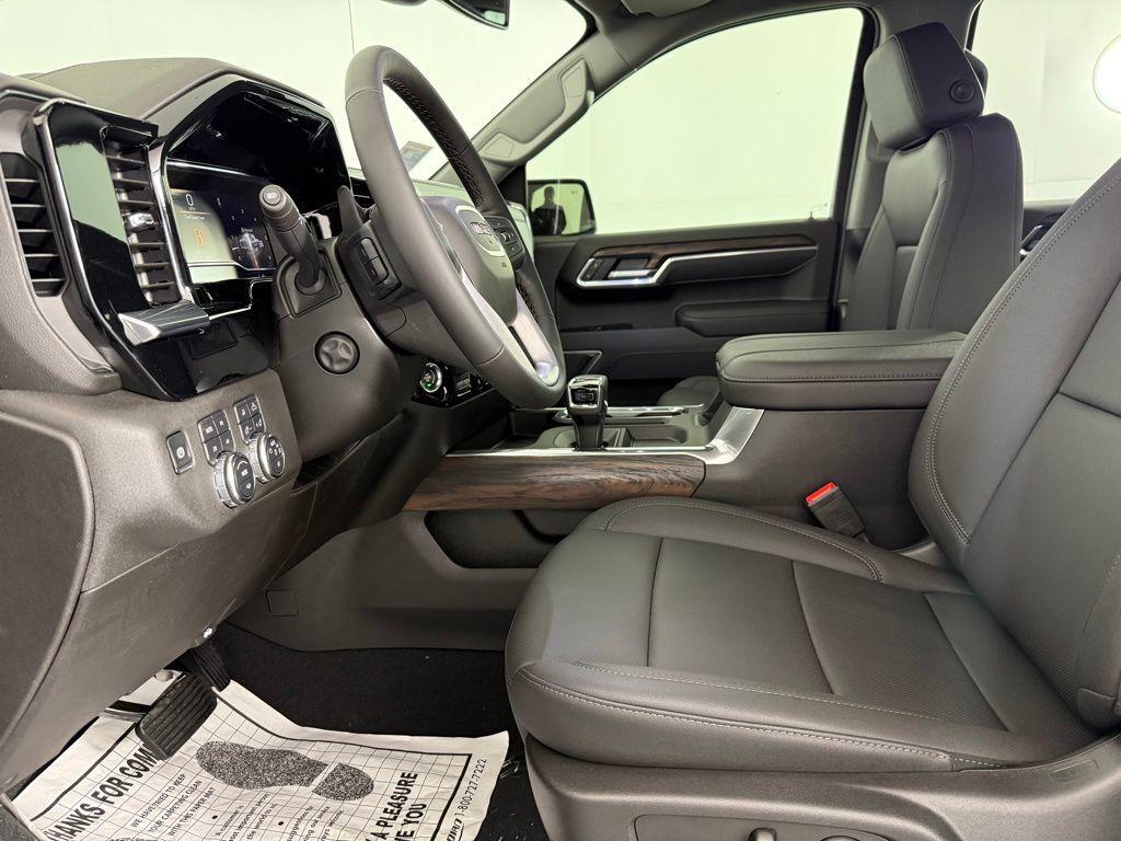 new 2025 GMC Sierra 1500 car, priced at $64,460