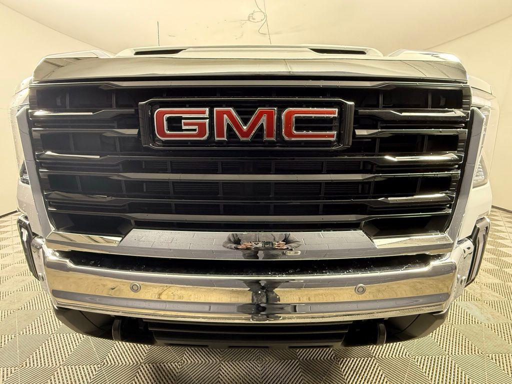 new 2025 GMC Sierra 2500 car, priced at $55,140