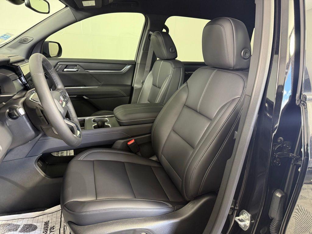 new 2025 GMC Acadia car, priced at $45,365