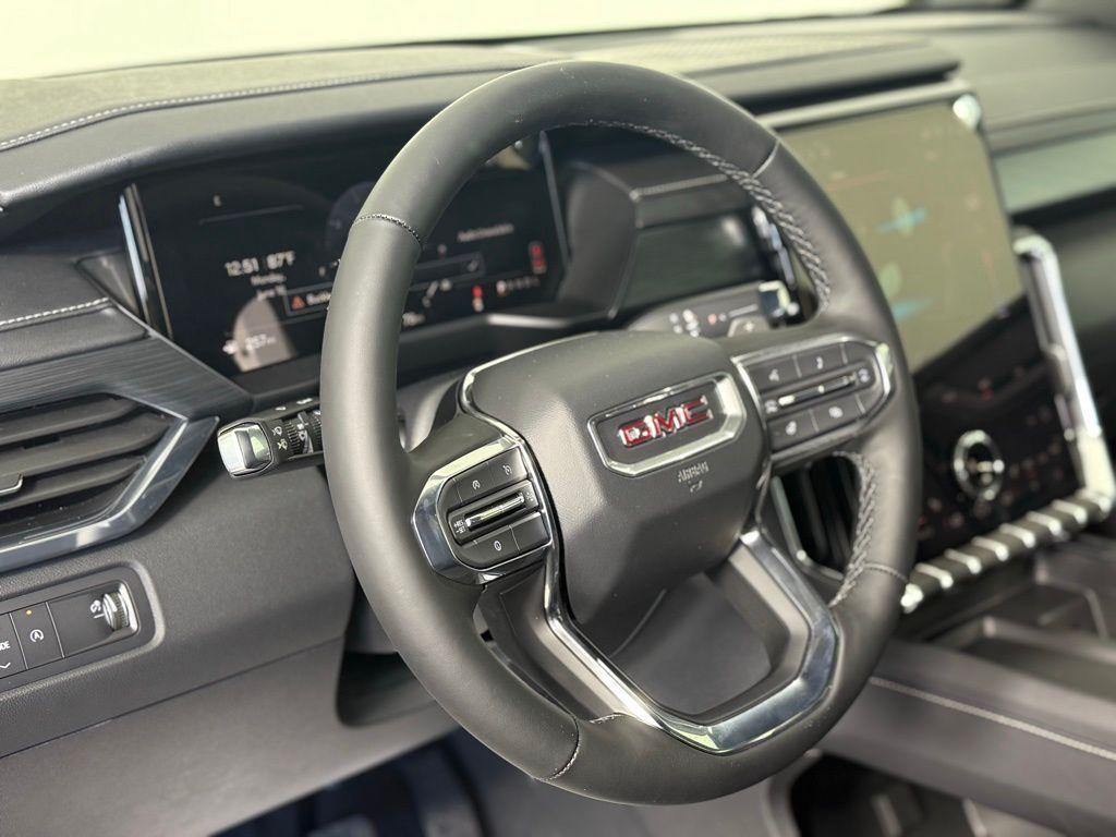 new 2025 GMC Acadia car, priced at $45,365