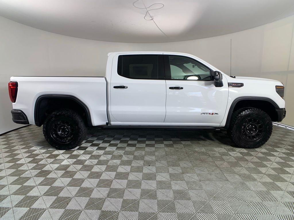 new 2024 GMC Sierra 1500 car, priced at $78,995