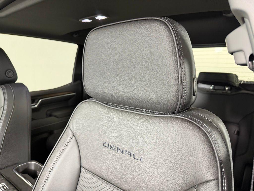 new 2025 GMC Sierra 1500 car, priced at $75,750
