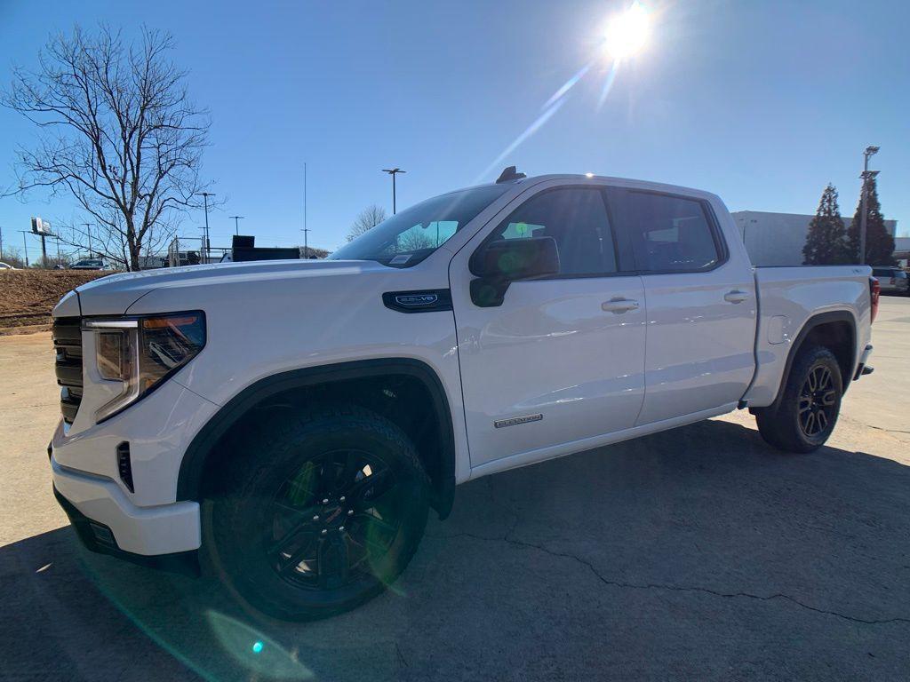 new 2024 GMC Sierra 1500 car, priced at $55,955