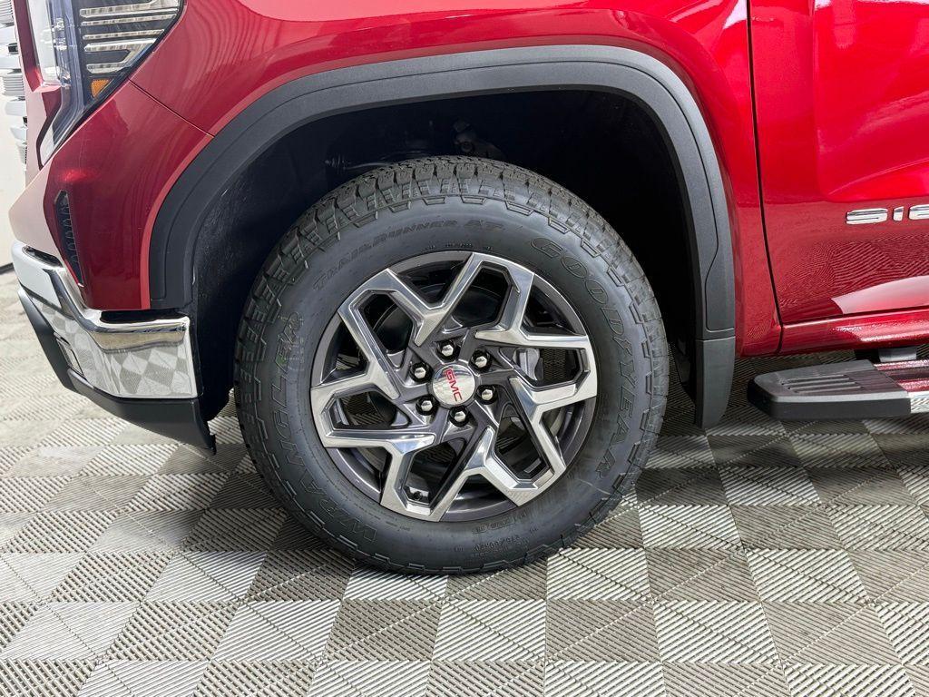 new 2025 GMC Sierra 1500 car, priced at $60,390