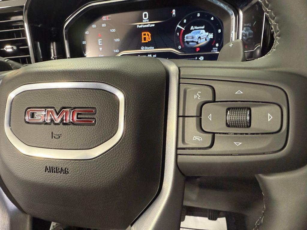 new 2025 GMC Sierra 1500 car, priced at $62,405