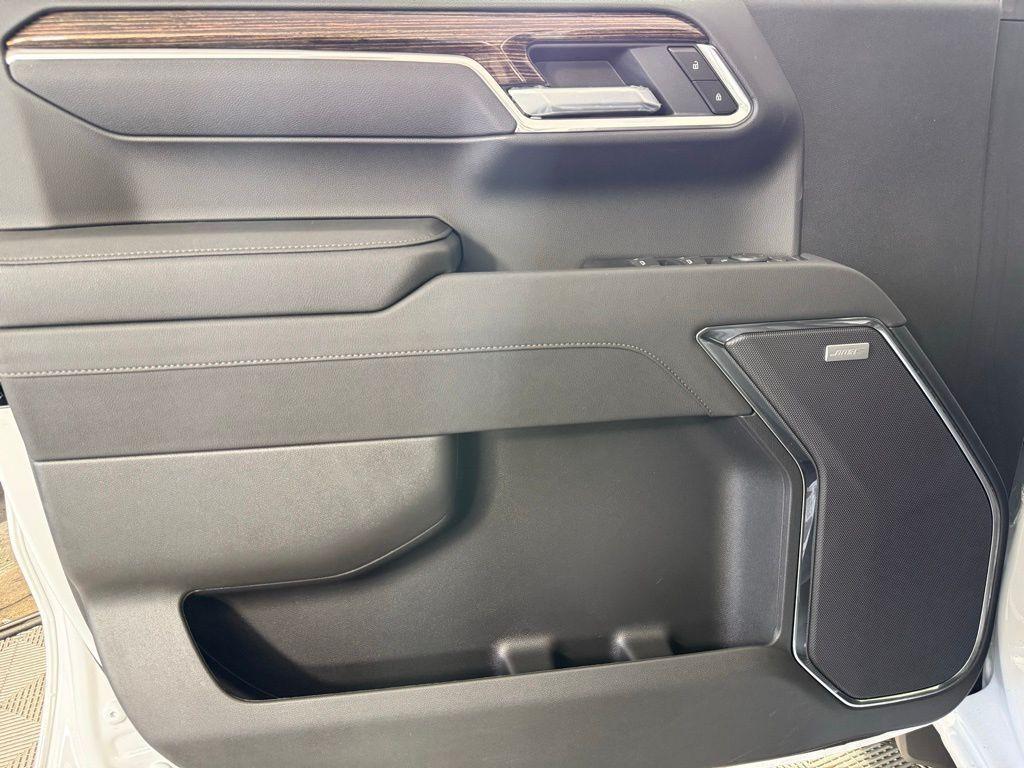 new 2025 GMC Sierra 1500 car, priced at $65,630