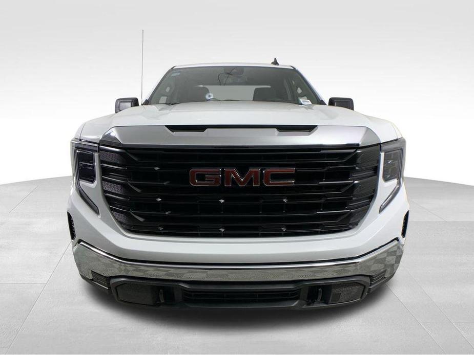 new 2024 GMC Sierra 1500 car, priced at $39,900