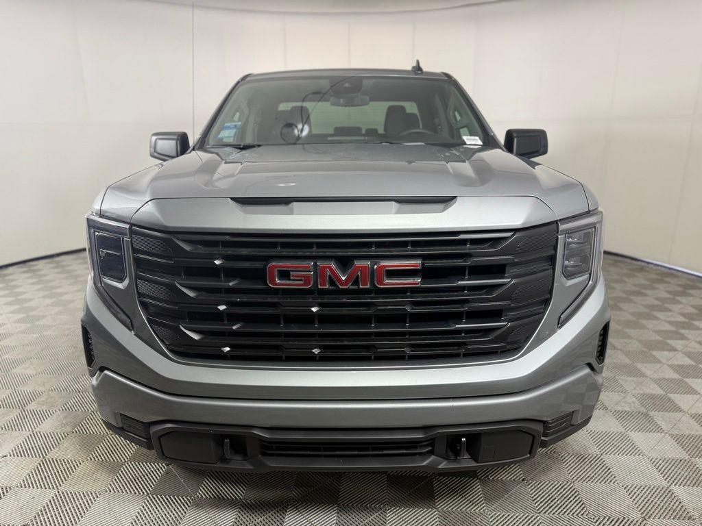 new 2025 GMC Sierra 1500 car, priced at $40,220