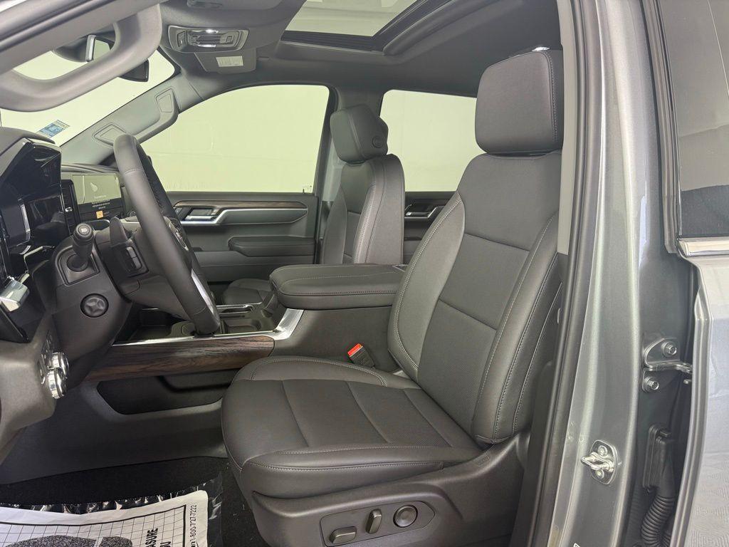 new 2025 GMC Sierra 1500 car, priced at $64,110