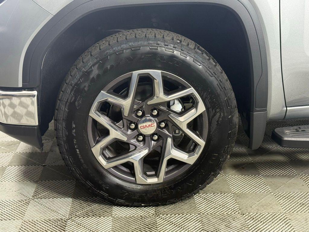 new 2025 GMC Sierra 1500 car, priced at $64,110