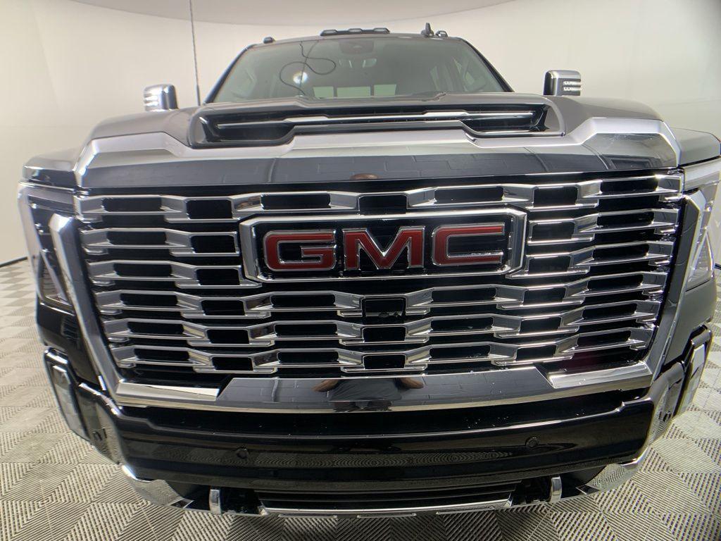 new 2025 GMC Sierra 2500 car, priced at $83,815