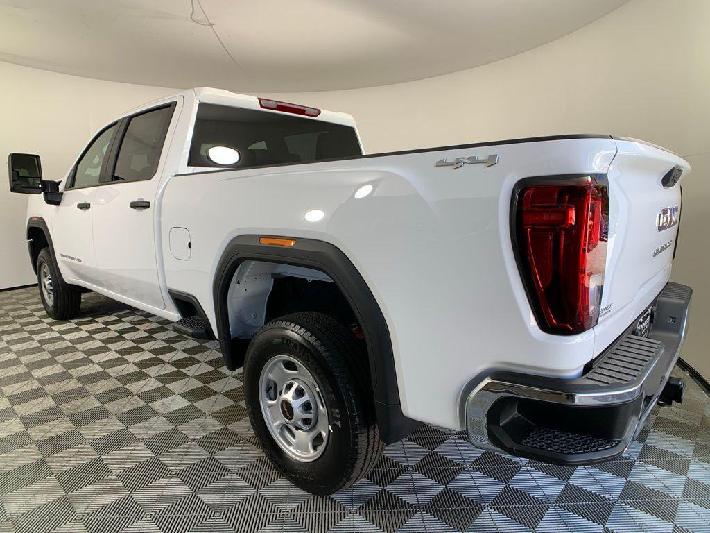 new 2024 GMC Sierra 2500 car, priced at $58,000