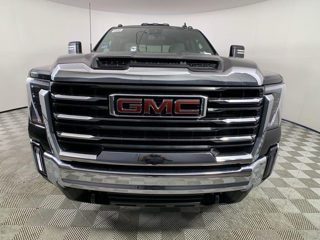 new 2025 GMC Sierra 2500 car, priced at $70,000