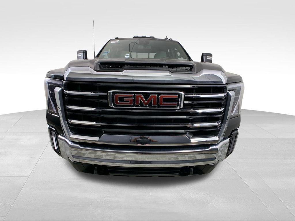 new 2025 GMC Sierra 2500 car, priced at $70,000