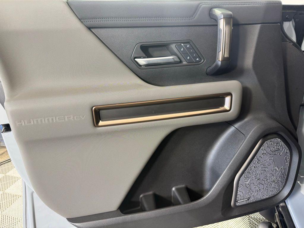 new 2024 GMC HUMMER EV SUV car, priced at $111,810