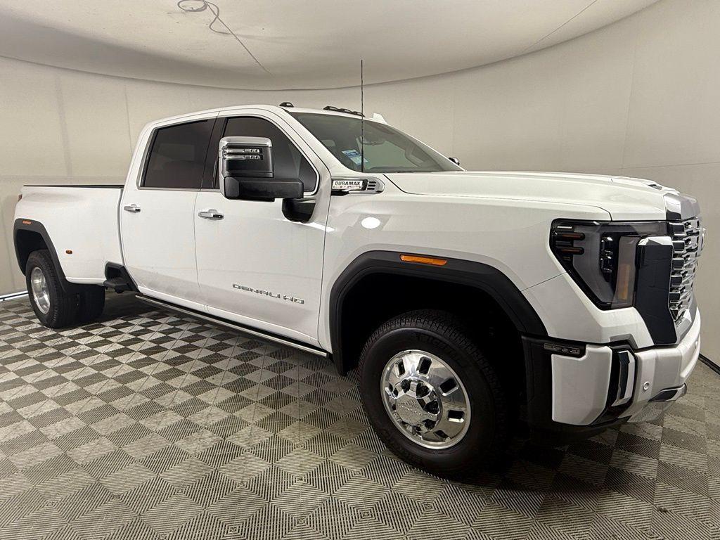 new 2025 GMC Sierra 3500 car, priced at $92,450