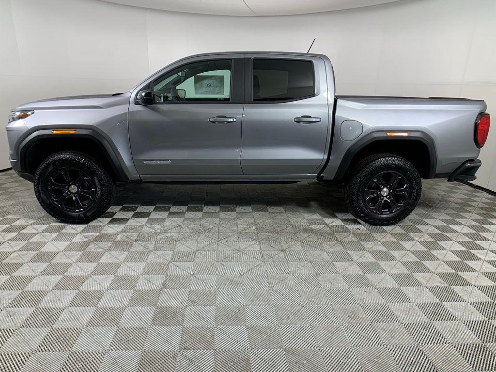 new 2024 GMC Canyon car, priced at $35,400