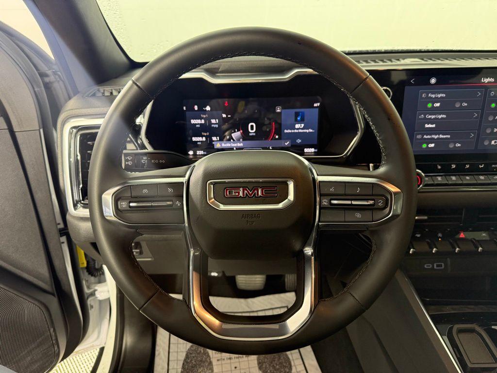 new 2025 GMC Canyon car, priced at $40,515