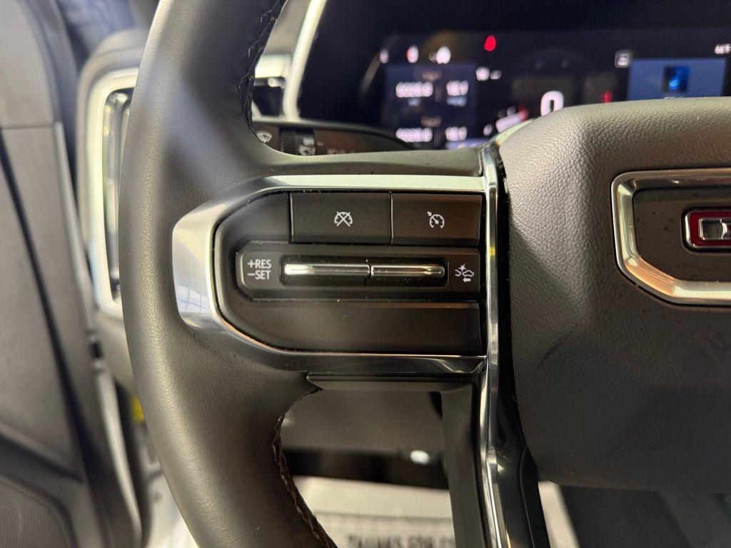 new 2025 GMC Canyon car, priced at $40,515