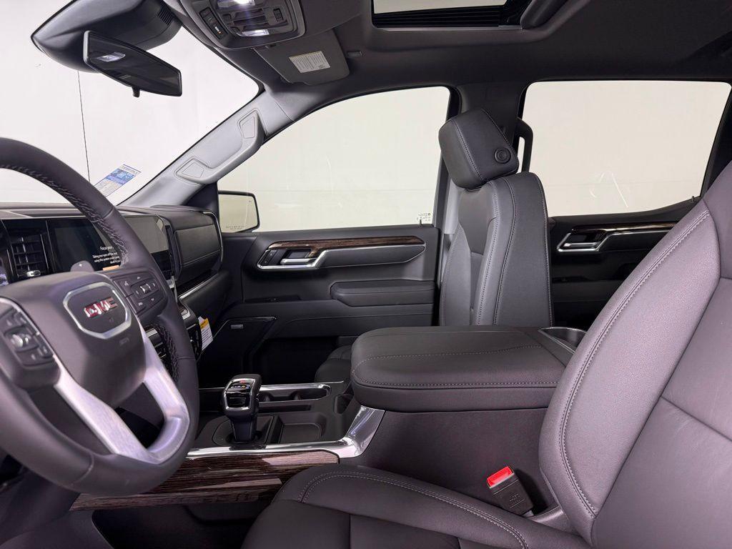 new 2025 GMC Sierra 1500 car, priced at $60,625