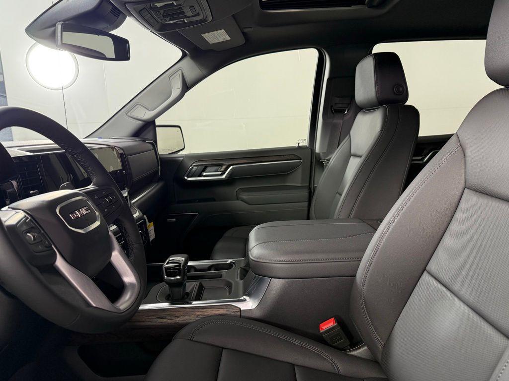 new 2025 GMC Sierra 1500 car, priced at $61,020