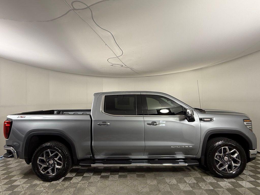 new 2025 GMC Sierra 1500 car, priced at $61,020