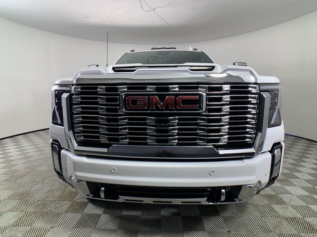 new 2025 GMC Sierra 2500 car, priced at $83,320