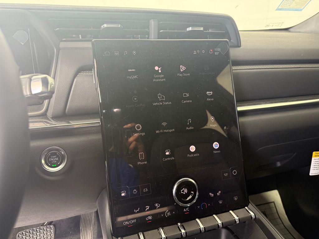new 2025 GMC Terrain car, priced at $32,435