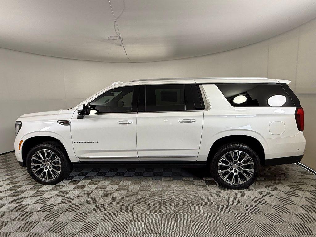 new 2025 GMC Yukon XL car, priced at $87,560