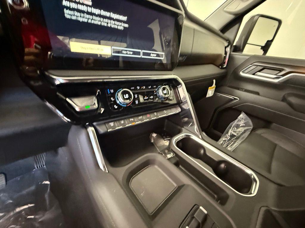 new 2025 GMC Sierra 2500 car, priced at $85,800