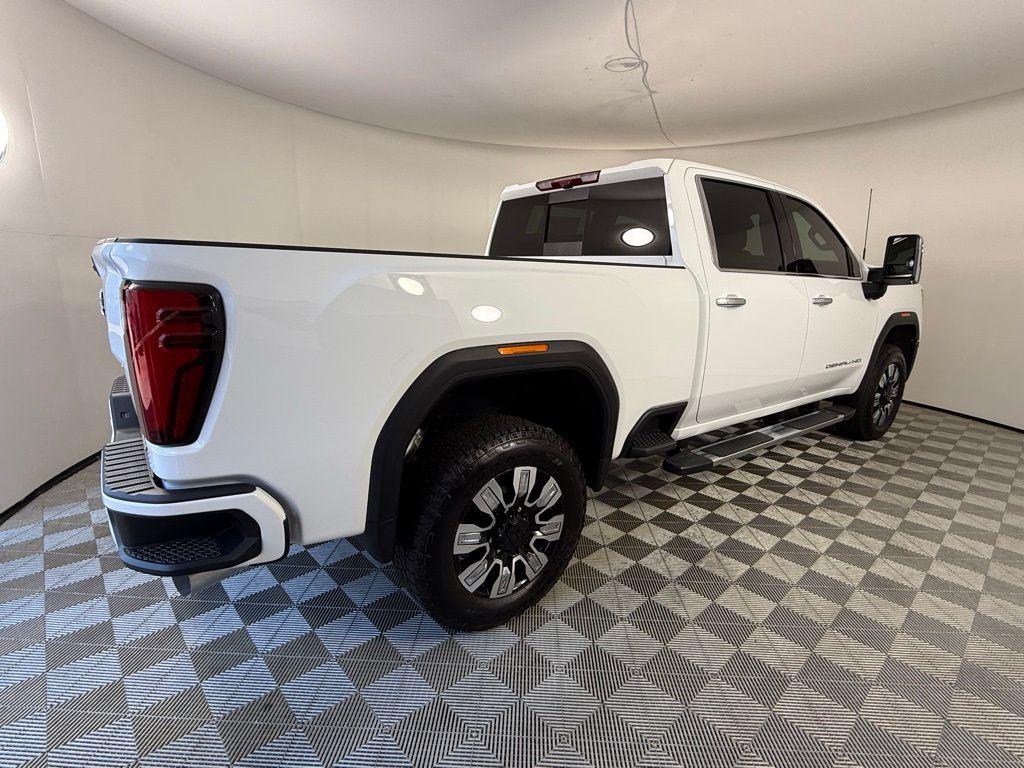 new 2025 GMC Sierra 2500 car, priced at $85,800