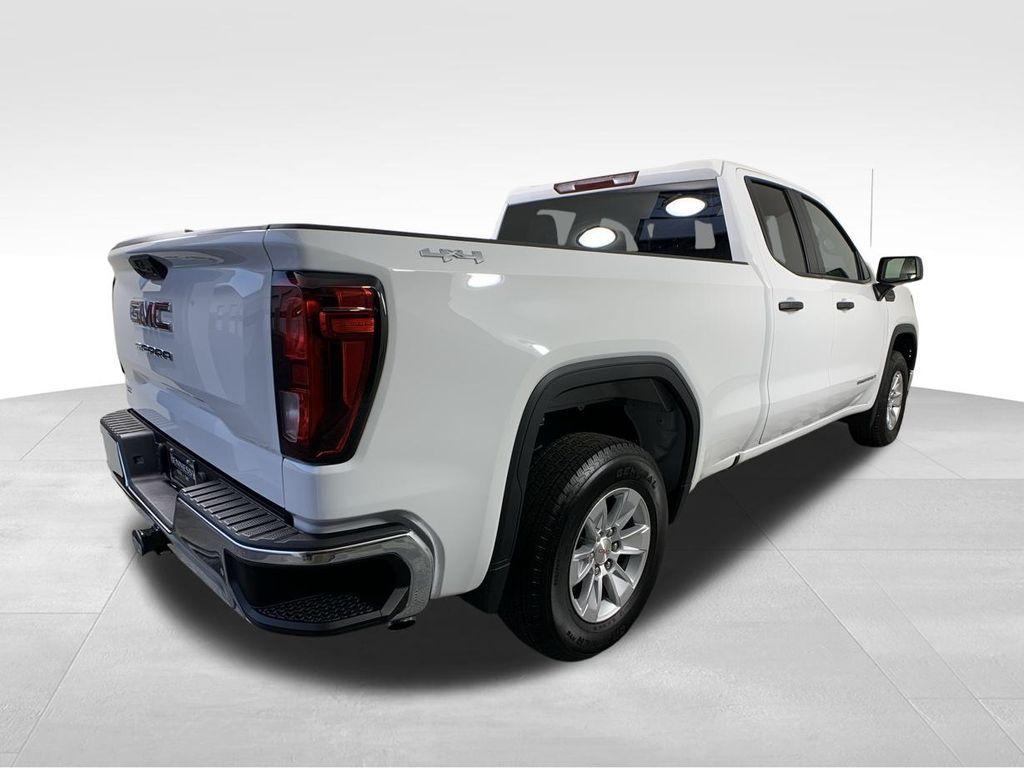 new 2024 GMC Sierra 1500 car, priced at $39,995