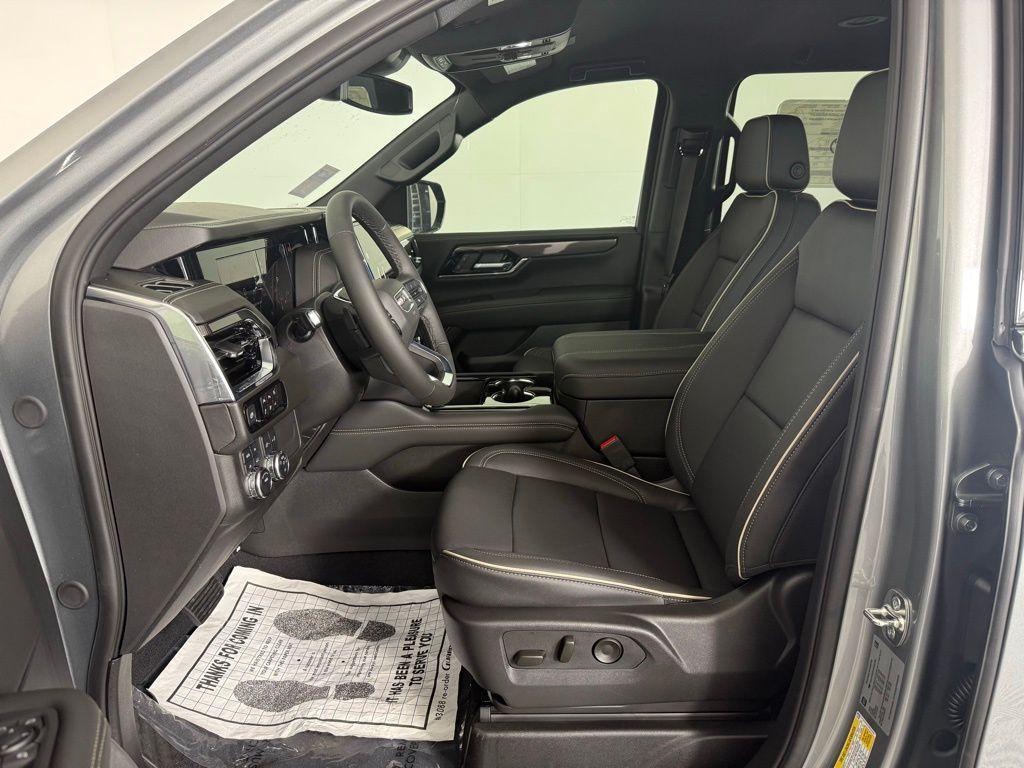 new 2025 GMC Yukon XL car, priced at $72,409