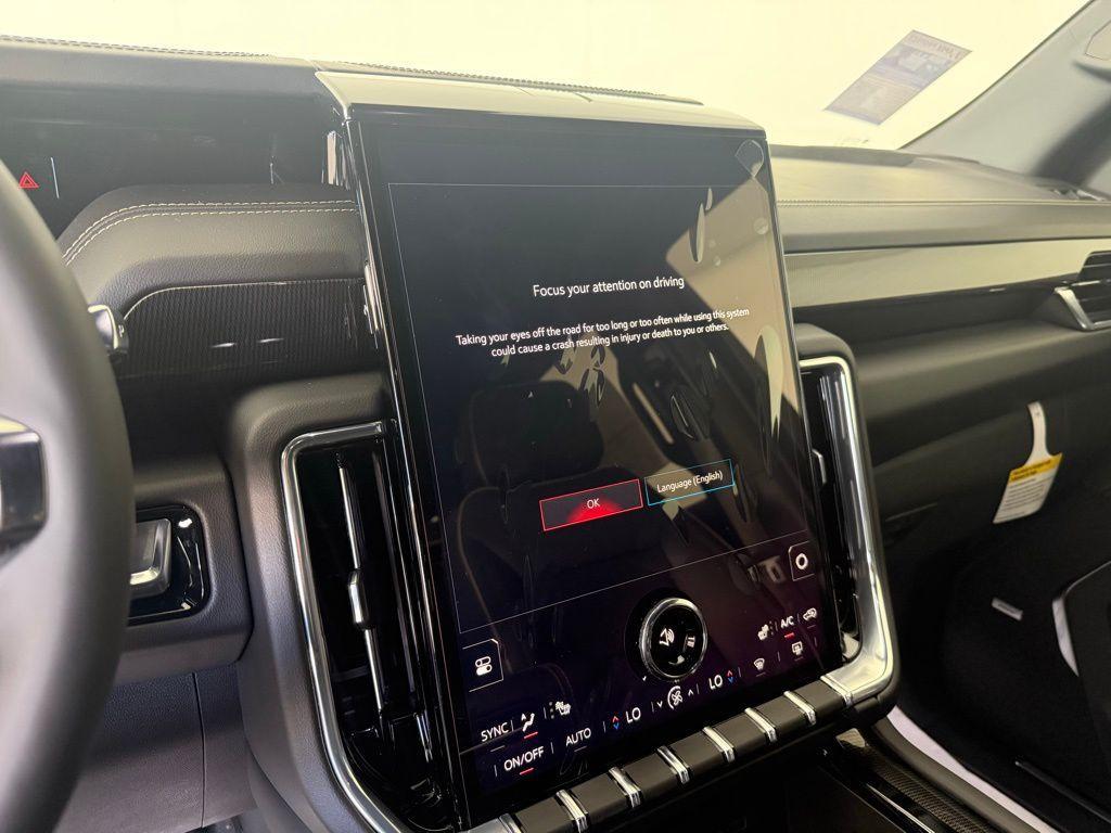 new 2025 GMC Yukon XL car, priced at $72,409