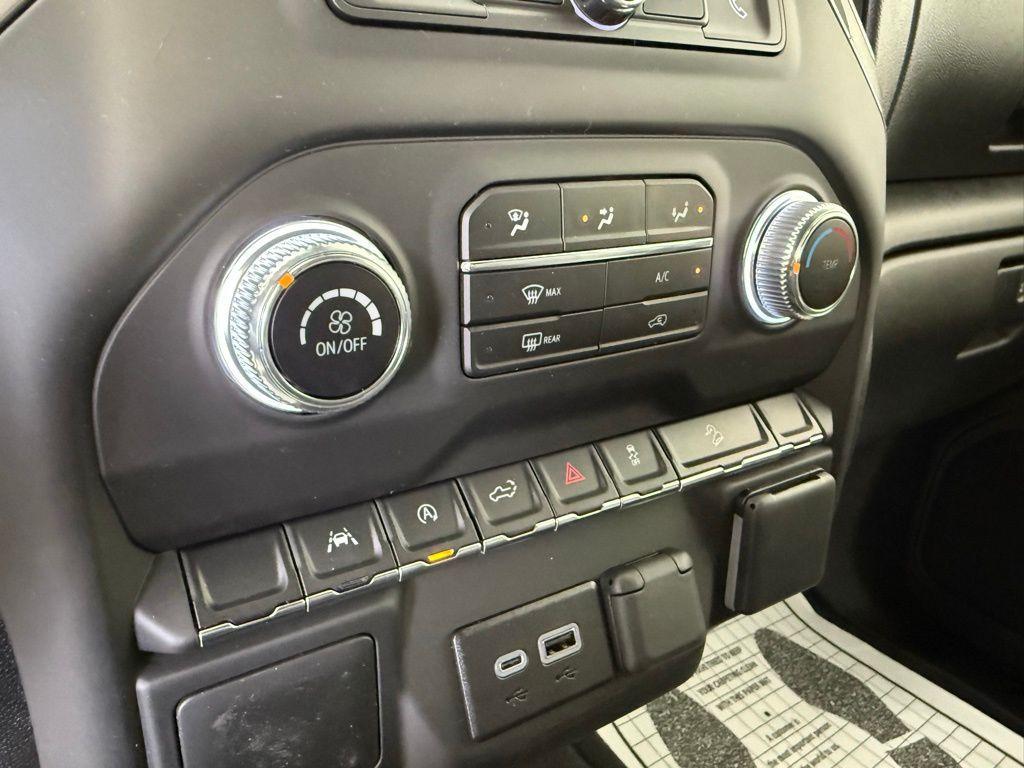new 2025 GMC Sierra 1500 car, priced at $46,330