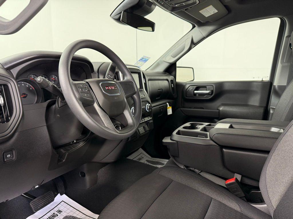 new 2025 GMC Sierra 1500 car, priced at $46,330