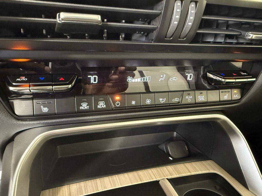 new 2025 Mazda CX-90 car, priced at $43,070