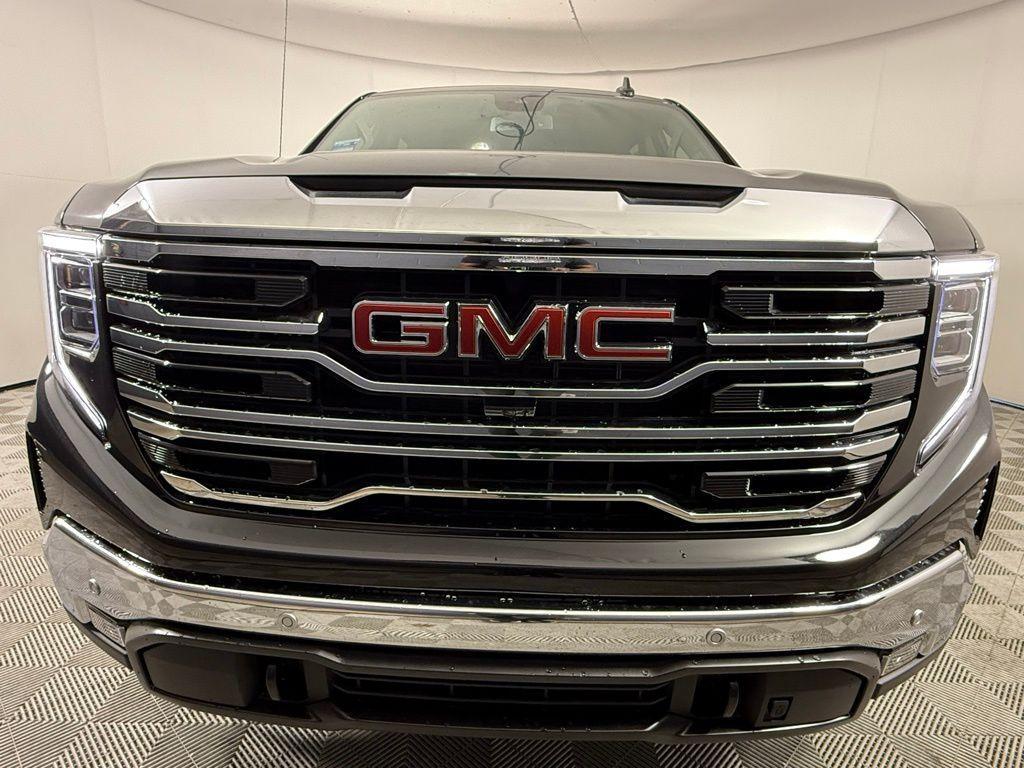 new 2025 GMC Sierra 1500 car, priced at $61,715
